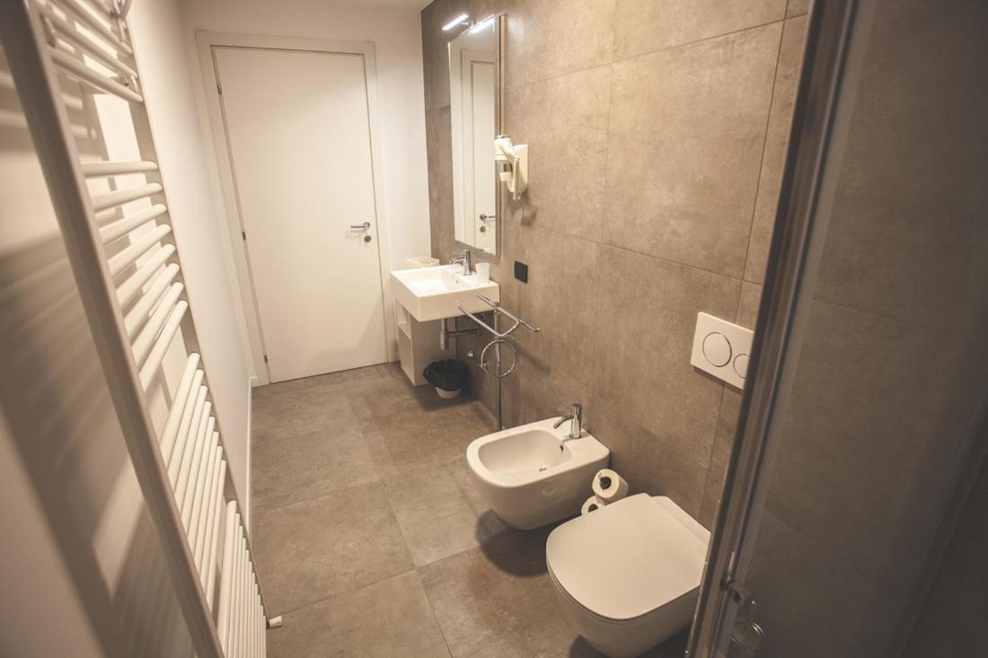 Kita House Apartment Bergamo Bagian luar foto